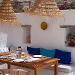 Stylish Cycladic Family With Private Gardens - Botanica *
